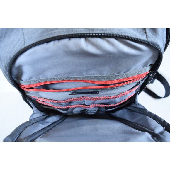 Swiss Gear 18"  Lumin Black/Grey Backpack Laptop Case Hiker Shock Tec Tiny Flaw - Picture 9 of 15